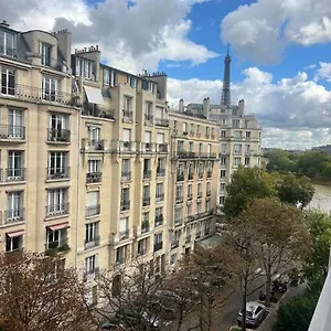  Appartement Avec Balcon Vue Tour Eiffel France