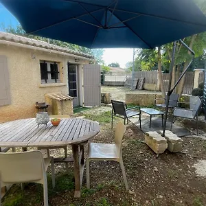 Jolie Petite Maison - Montfavet Hébergement de vacances