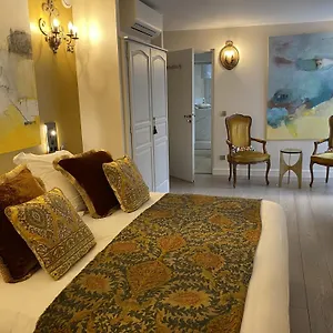 La Maison Des Augustins 4 Stars Et Fitness Отель типа 